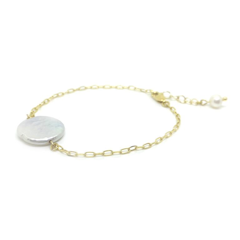 pearl bracelet