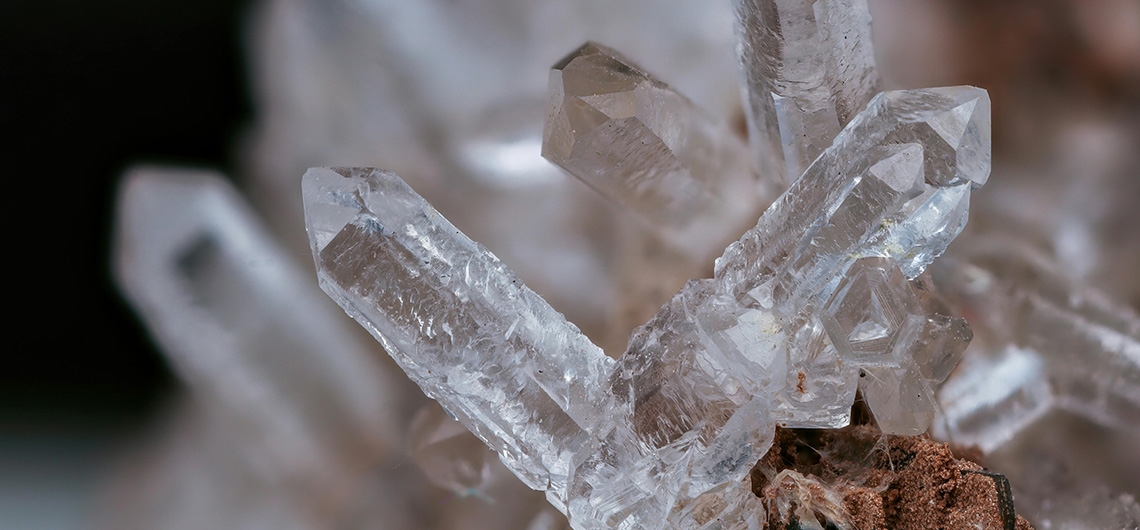 crystal quartz healing gemstone