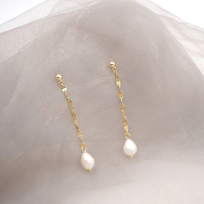 Gold-Freshwater-Pearl-Drop-Earrings-1