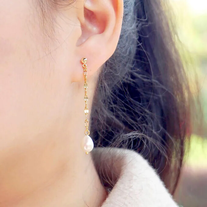 Gold-Freshwater-Pearl-Drop-Earrings-2