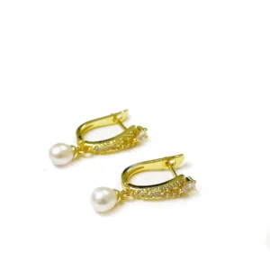 gold earrings